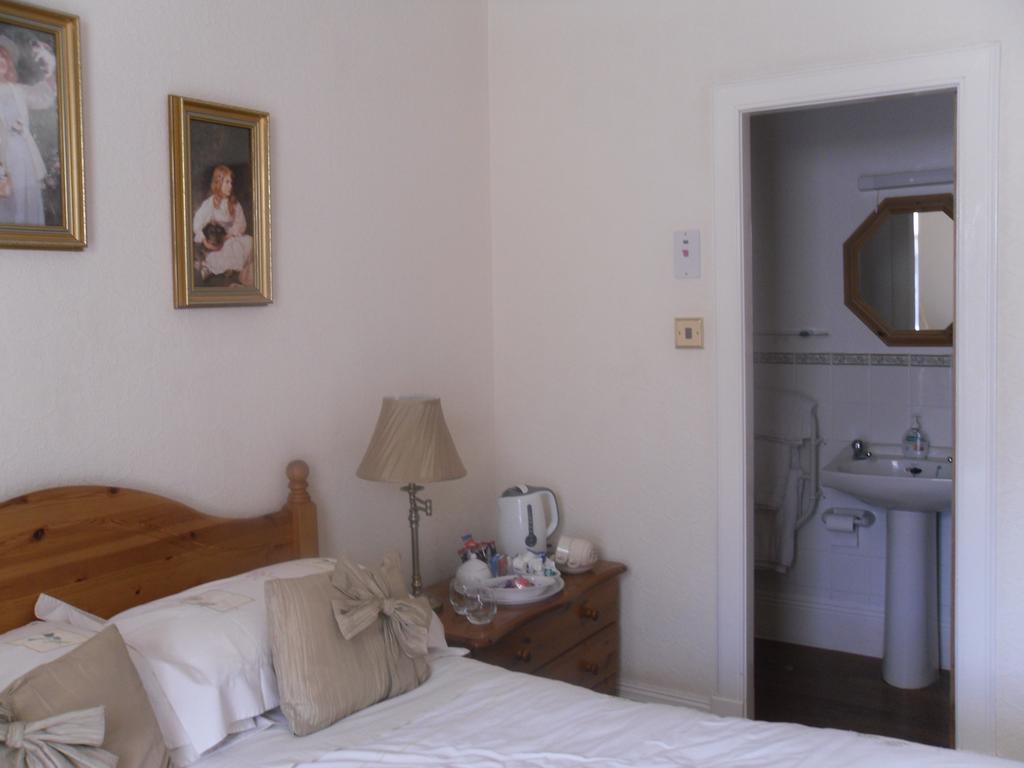 Ardfern Guest House Perth Oda fotoğraf